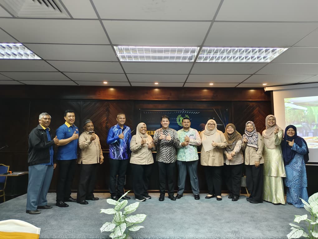 SESI LIBAT URUS PEJABAT DAERAH DAN TANAH KUALA KANGSAR DAN PEJABAT PENGARAH TANAH DAN GALIAN NEGERI PERLIS